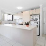 27 Henley Close, BLACKS BEACH, QLD 4740 AUS