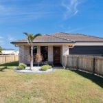 1 Crestview Crescent, BUCASIA, QLD 4750 AUS