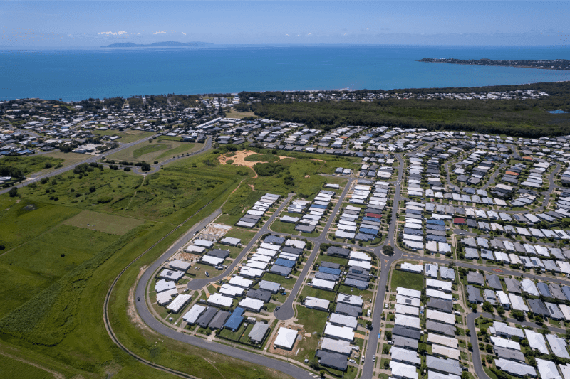 Mackay real estate market is thriving due to low vacancy rates, a shortage of houses for sale, strong demand from buyers, the resilience of the auger and mining industries, robust job prospects, and the population shift from metropolitan cities to regional centres.