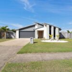77 Whitehaven Drive, BLACKS BEACH, QLD 4740 AUS