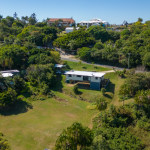 5 Ian Wood Drive, DOLPHIN HEADS, QLD 4740 AUS