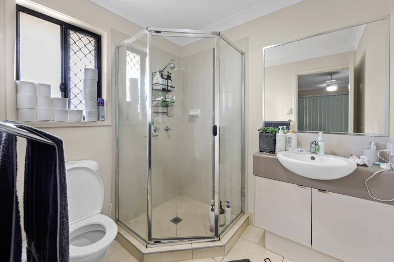 86 Schooner Avenue, BUCASIA, QLD 4750 AUS