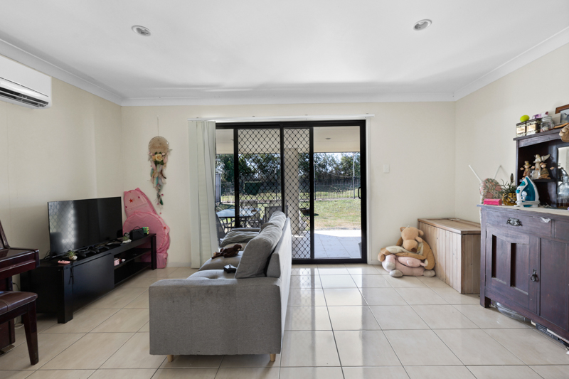 86 Schooner Avenue, BUCASIA, QLD 4750 AUS