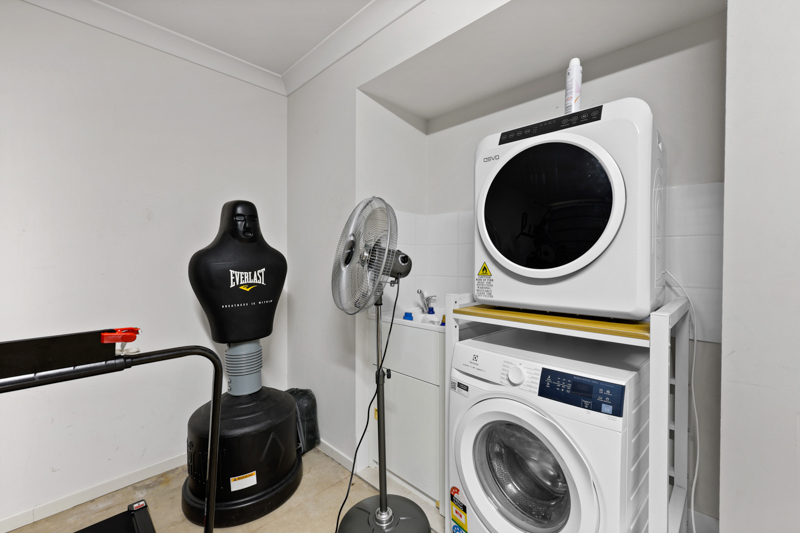 8 Warilla View, BLACKS BEACH, QLD 4740 AUS