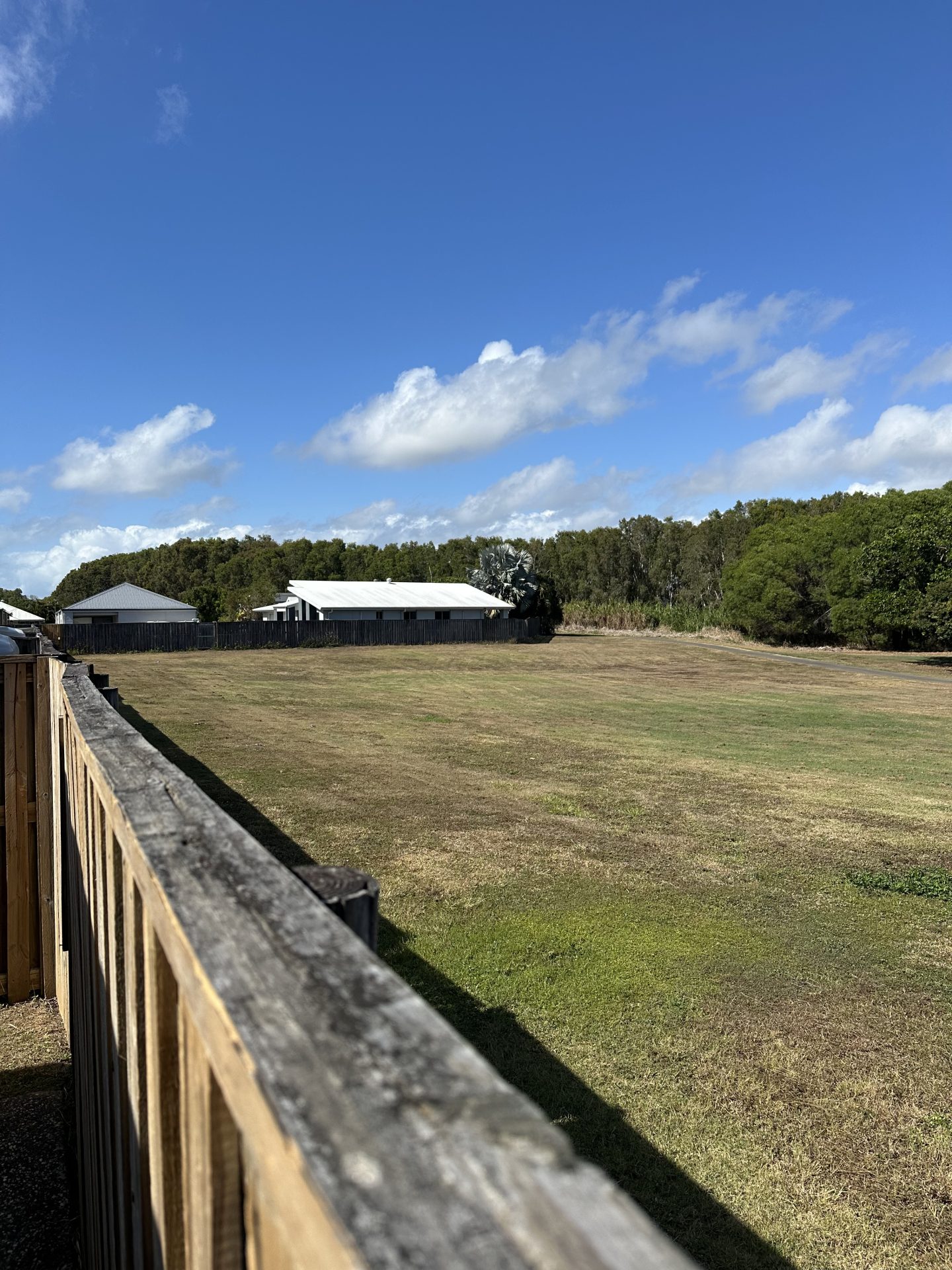 8 Warilla View, BLACKS BEACH, QLD 4740 AUS