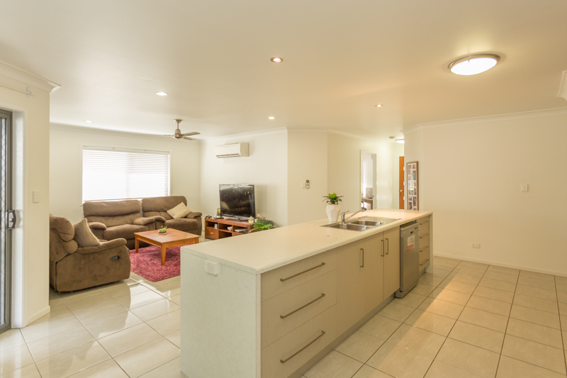 21A Monash Way, OORALEA, QLD 4740 AUS