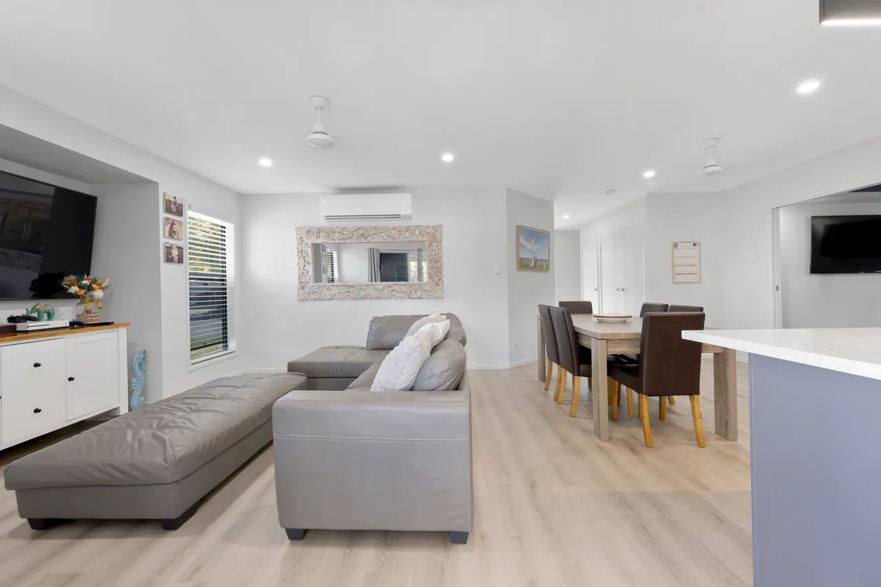 15 Jennifer Court, BUCASIA, QLD 4750 AUS