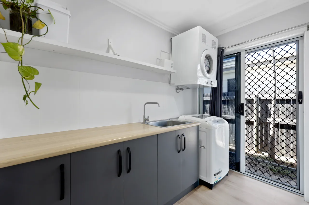 15 Jennifer Court, BUCASIA, QLD 4750 AUS