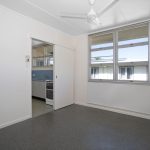 8 Robinson Street, NORTH MACKAY, QLD 4740 AUS